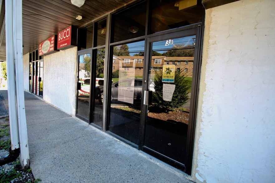 More Photos Of 55 Mill St, Newton Storefront Retail Office For Lease
