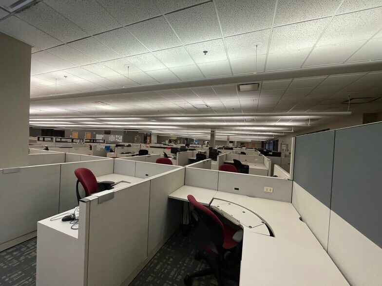 More Photos Of 4800 Concentric Blvd, Saginaw Office For Lease