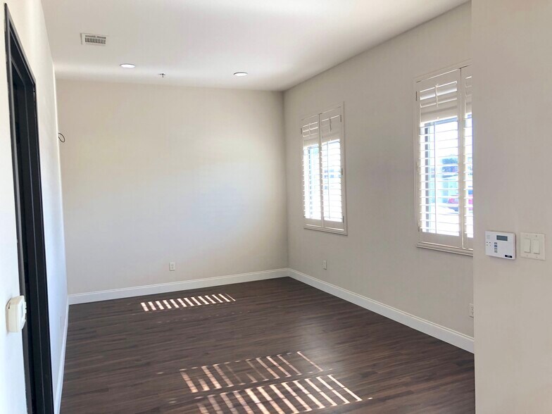 More Photos Of 6513 Preston Rd, Plano Office For Sale