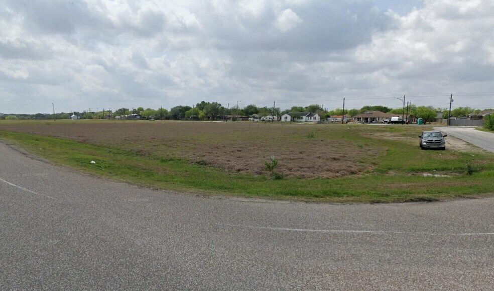 More Photos Of Up River Rd and Carbon Plant Rd, Corpus Christi Land For Sale