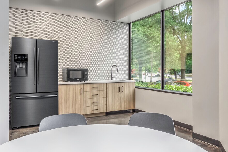 More Photos Of 5550 77 Center Dr, Charlotte Office For Lease