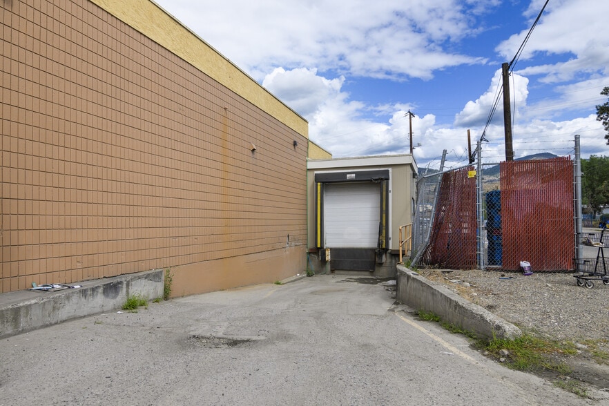 More Photos Of 195 Highway 33 W, Kelowna General Retail For Sale