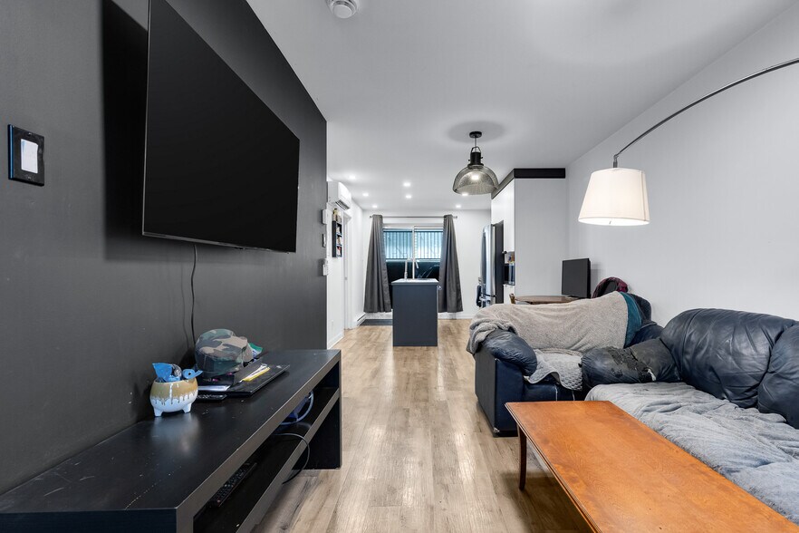 More Photos Of 1611-1615 Rue Godin, Longueuil Apartments For Sale