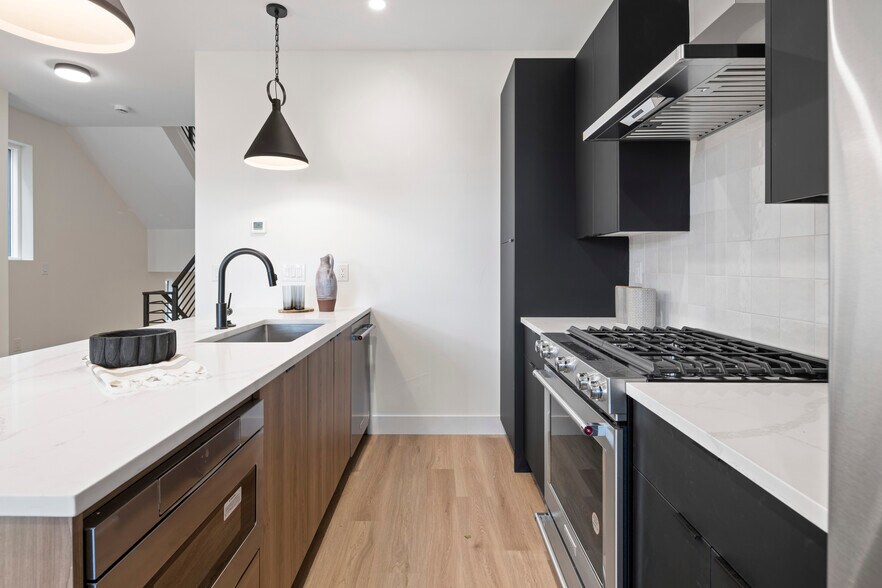 More Photos Of 1231 Perry St, Denver Apartments For Sale