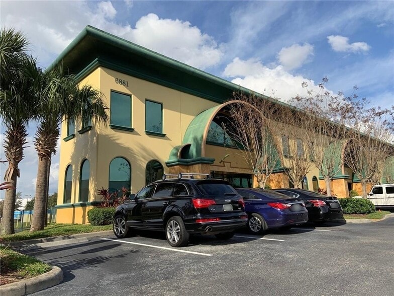 Primary Photo Of 6881 Kingspointe Pky, Orlando Flex For Sale