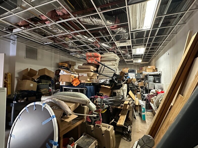 More Photos Of 2220 SW 60th Ter, Miramar Manufacturing For Sale