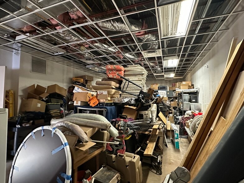 More Photos Of 2220 SW 60th Ter, Miramar Manufacturing For Sale