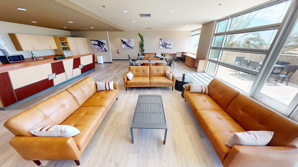 More Photos Of 5550 Painted Mirage Rd, Las Vegas Office For Lease