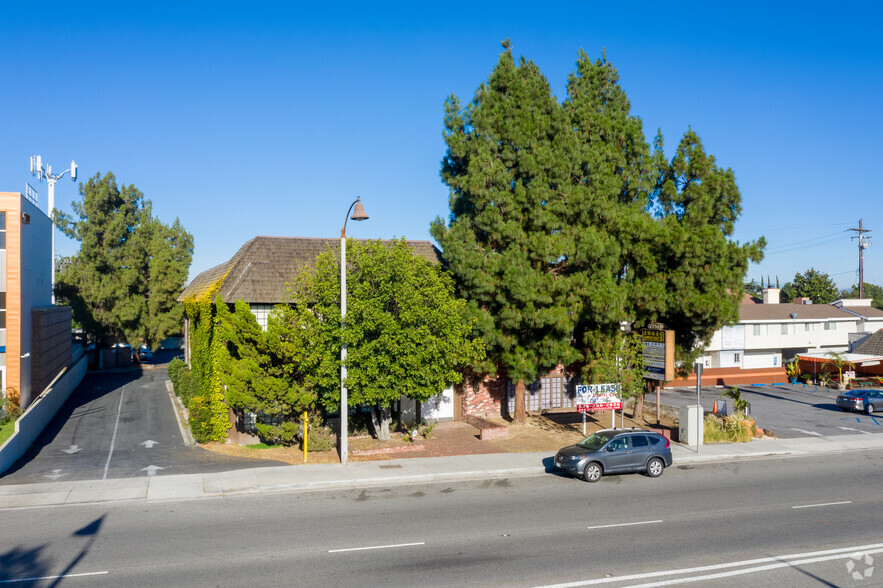 Primary Photo Of 7220 Rosemead Blvd, San Gabriel Office For Lease