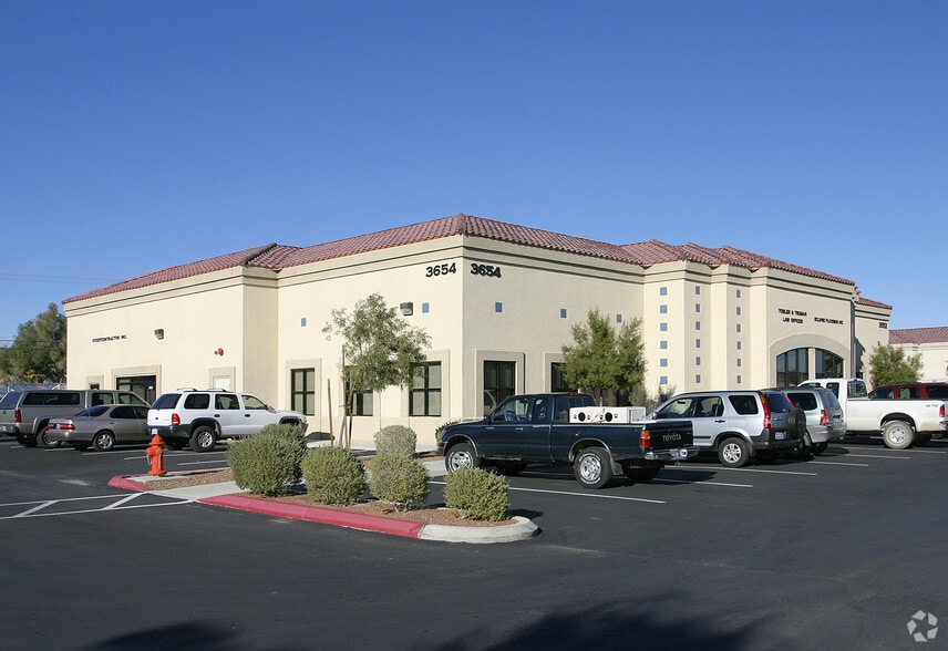 More Photos Of 3652-3654 N Rancho Dr, Las Vegas Light Manufacturing For Lease