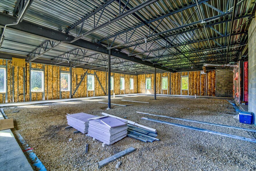 More Photos Of 3070 Electric Rd, Roanoke Unknown For Lease