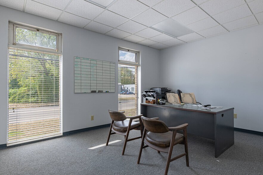 More Photos Of 1240 Stanley Ave, Dayton Warehouse For Sale