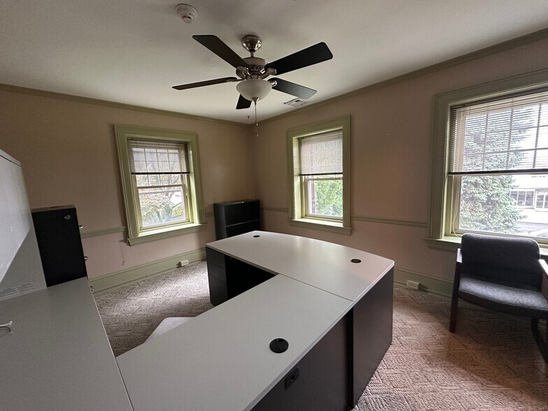 More Photos Of 1205 E Market St, York Office For Sale