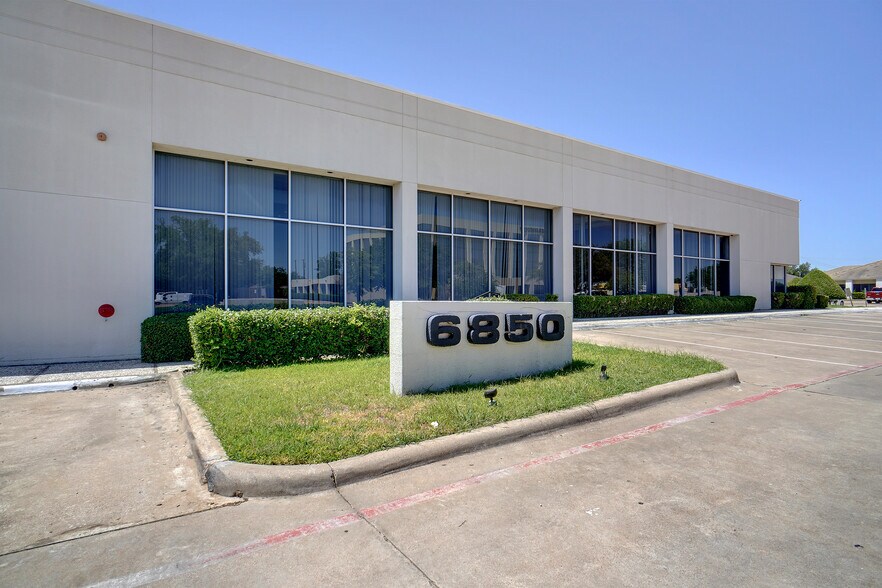 More Photos Of 6850 Manhattan Blvd, Fort Worth Medical For Lease