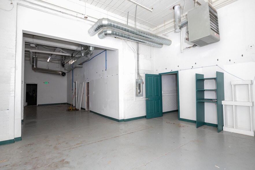 More Photos Of 3661 W Shore Rd, Warwick Warehouse For Sale