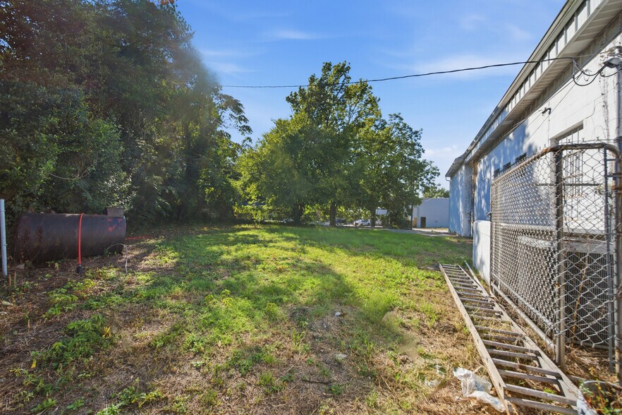 More Photos Of 1201 Broad River Rd, Columbia Auto Repair For Sale