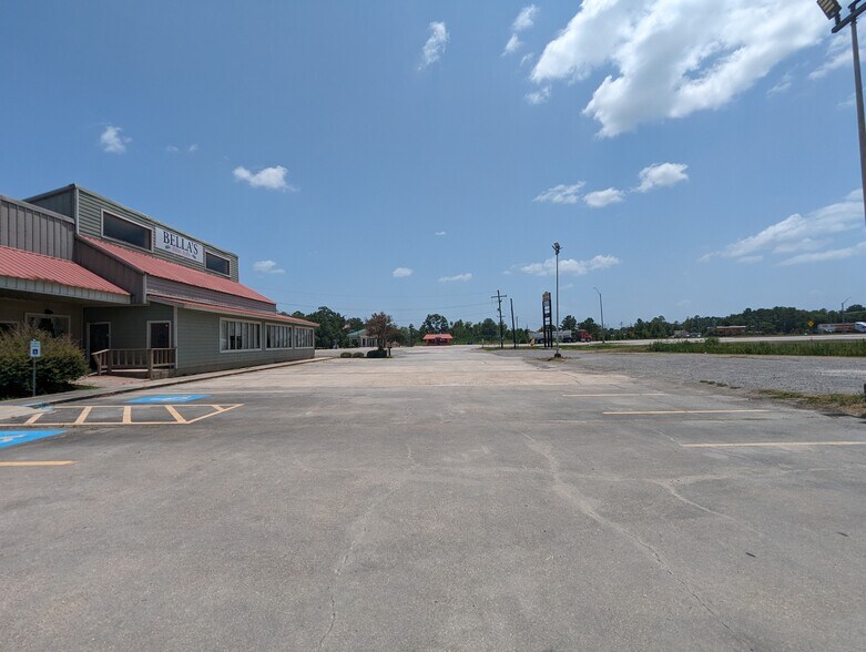 More Photos Of 11261 Highway 12, Orange Freestanding For Sale