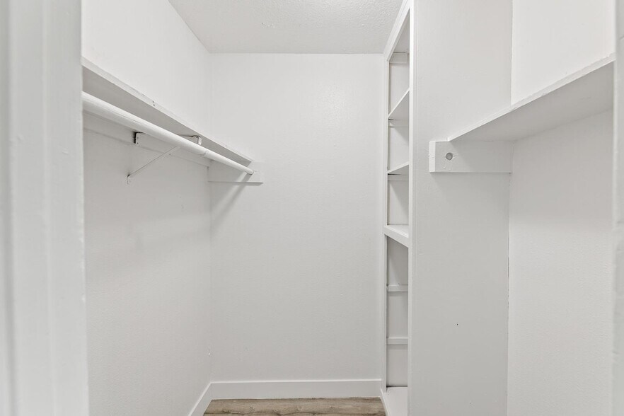 More Photos Of 1495 Peterson Ave, Long Beach Apartments For Sale