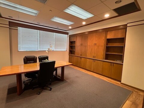 More Photos Of 909 Foisy St, Alexandria Medical For Sale