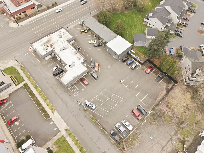 More Photos Of 12720 SW Pacific Hwy, Tigard General Retail For Sale