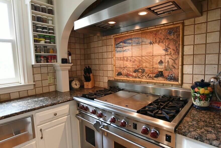 More Photos Of 827 Philadelphia Ave, Chambersburg Specialty For Sale