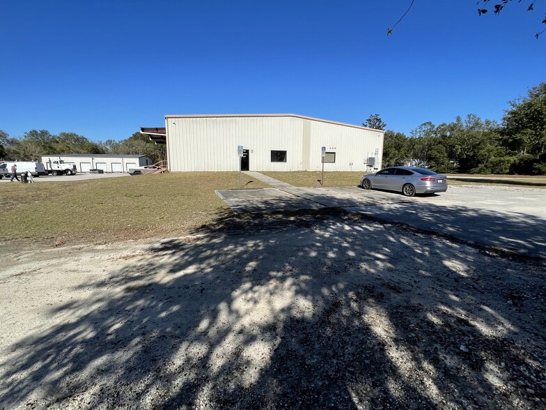More Photos Of 4680 Lake Industrial Blvd, Tavares Warehouse For Sale