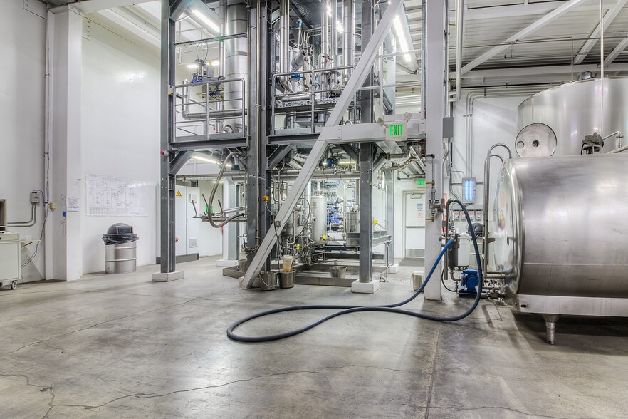 More Photos Of 11793 Fort Rd, White Swan Manufacturing For Sale