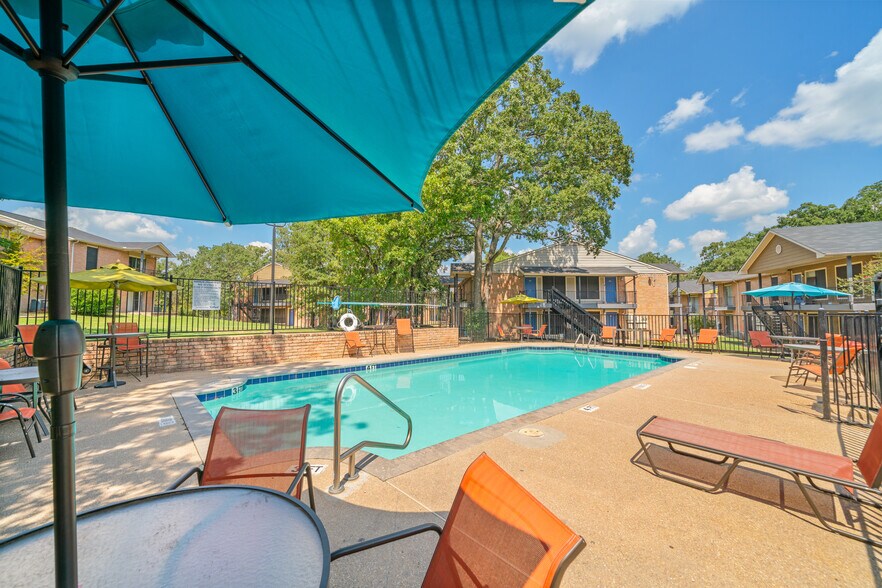 More Photos Of 3301 Providence Ave, Bryan Apartments For Sale