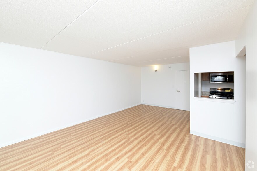 More Photos Of 1371 Beacon St, Brookline Apartments For Lease