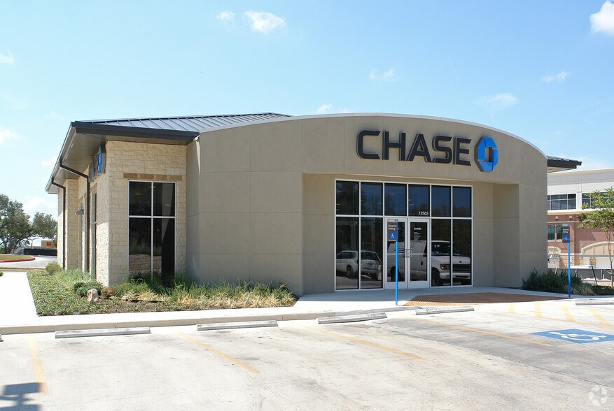 More Photos Of 8503 NW Military Hwy, San Antonio Unknown For Lease