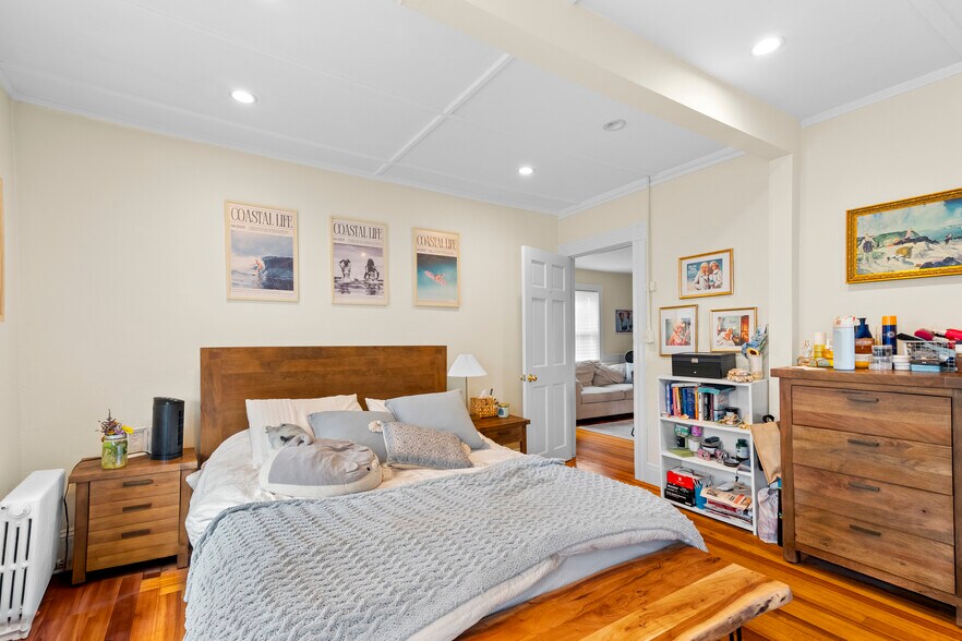 More Photos Of 13 Dean Ave, Newport Apartments For Sale