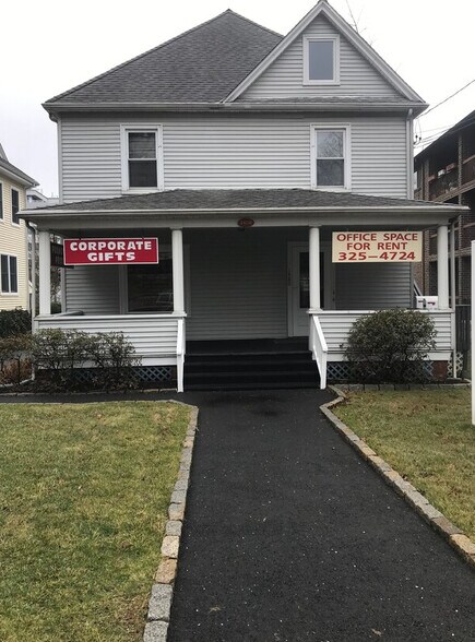 More Photos Of 1480 Bedford St, Stamford Office For Lease