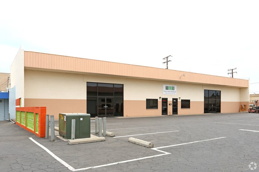 Primary Photo Of 1515 E Tulare Ave, Tulare Flex For Lease