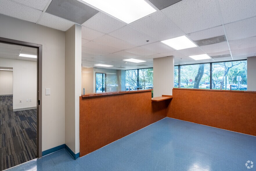 More Photos Of 10720 Caribbean Blvd, Cutler Bay Medical For Lease