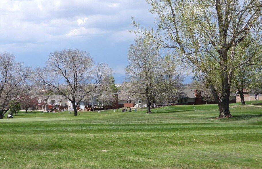 More Photos Of 2021 Clubhouse Dr, Greeley Office For Sale