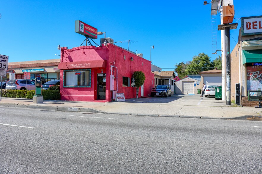 More Photos Of 1725-1733 Pacific Coast Hwy, Lomita Storefront For Lease