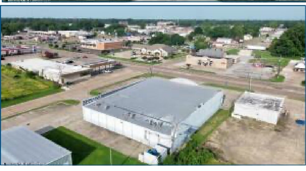 More Photos Of 400 Highway 61 North, Cleveland Freestanding For Lease