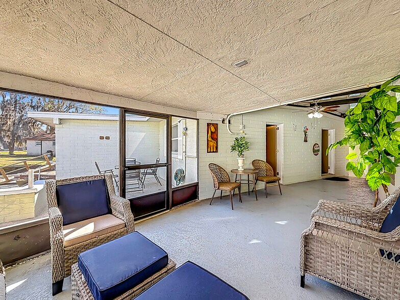 More Photos Of 421 NW 14th Pl, Crystal River Multifamily For Sale