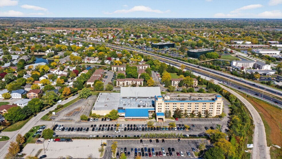 More Photos Of 1550 E Dundee Rd, Palatine Hotel For Sale