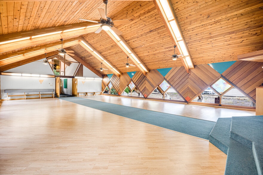 More Photos Of 1003 Liberty Ln, Pueblo Religious Facility For Sale