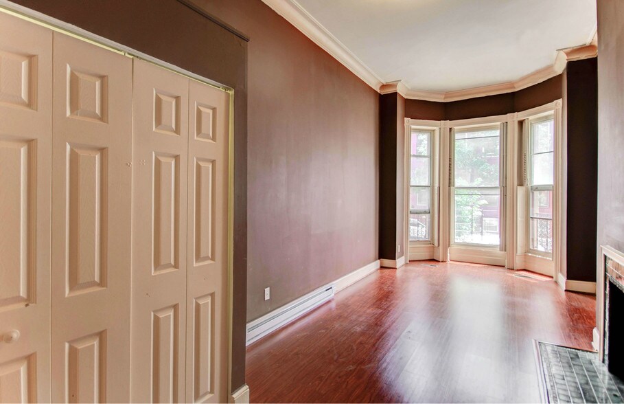 More Photos Of 112 E Preston St, Baltimore Apartments For Sale