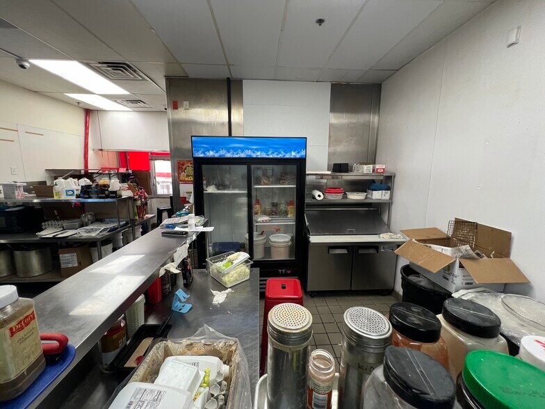 More Photos Of 7205 S Broadway Ave, Tyler Fast Food For Lease