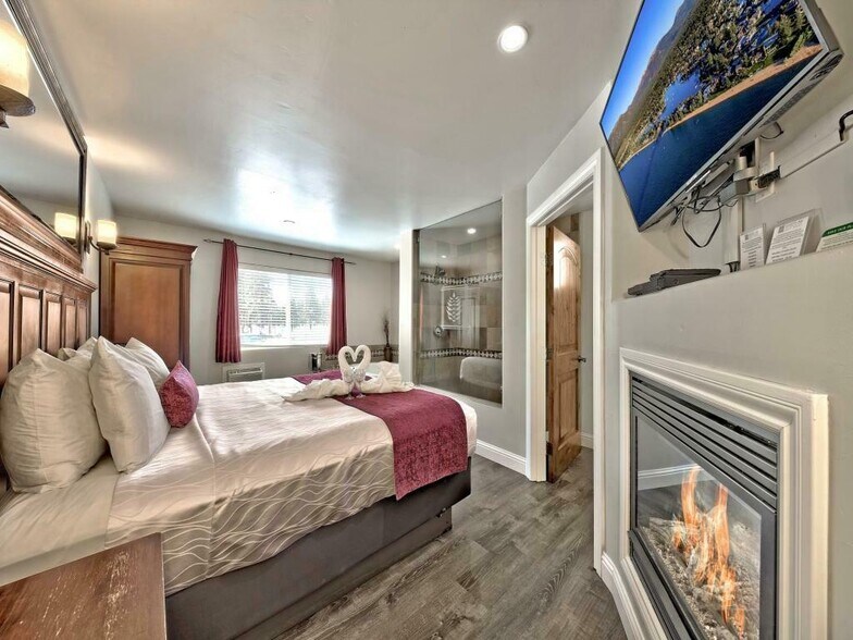 More Photos Of 924 Park Ave, South Lake Tahoe Hotel For Sale
