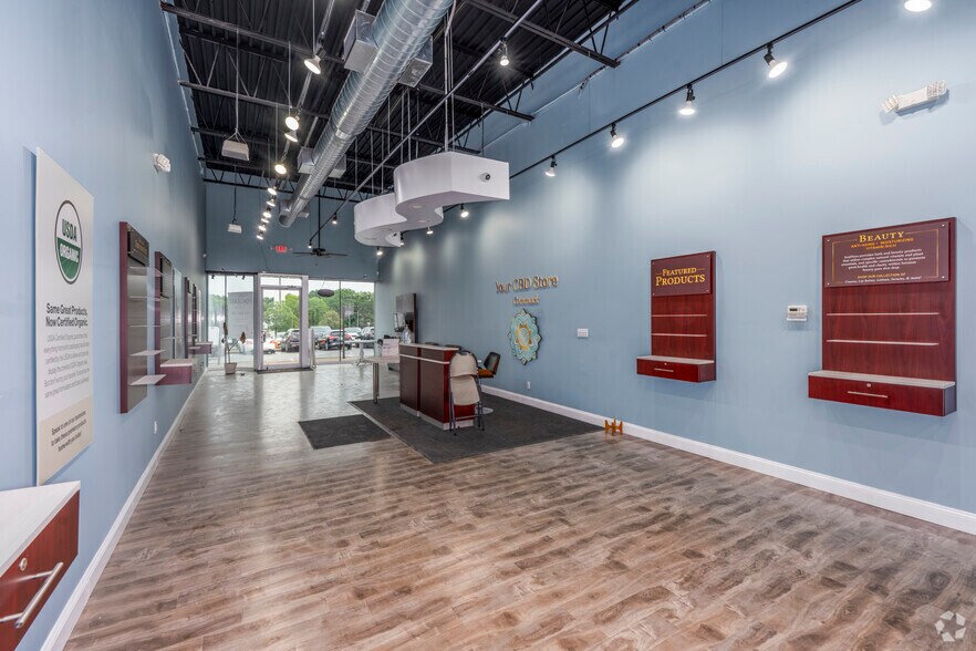 More Photos Of 6401 Jericho Tpke, Commack Restaurant For Sale