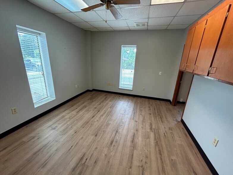 More Photos Of 507 Dynamic Dr, Garner Warehouse For Sale