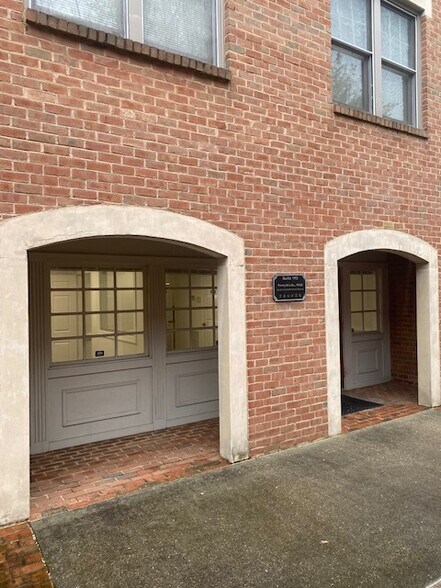 More Photos Of 4216 Evergreen Ln, Annandale Medical For Sale