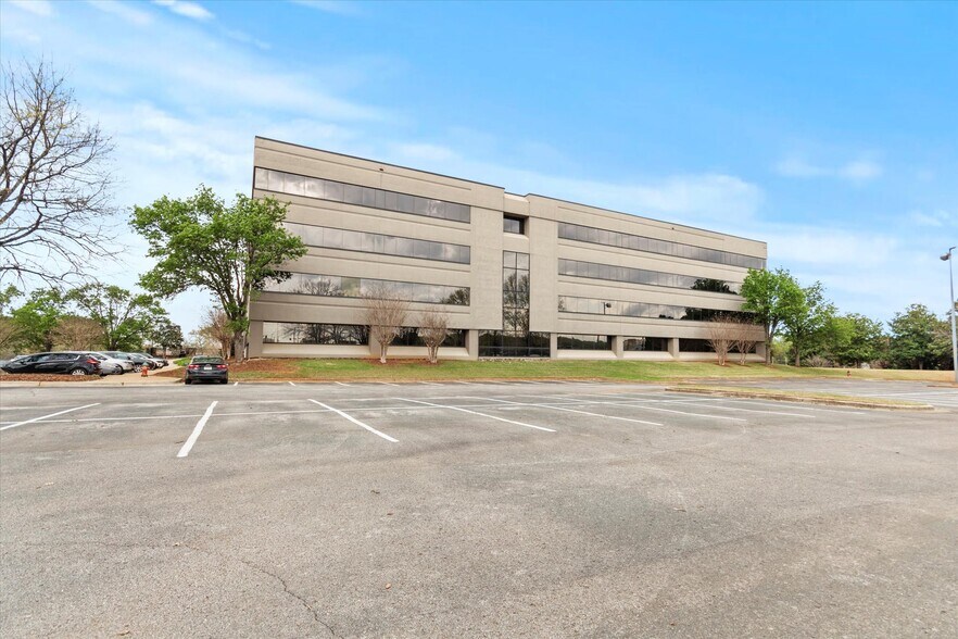 More Photos Of 215 Wynn Dr, Huntsville Office For Sale