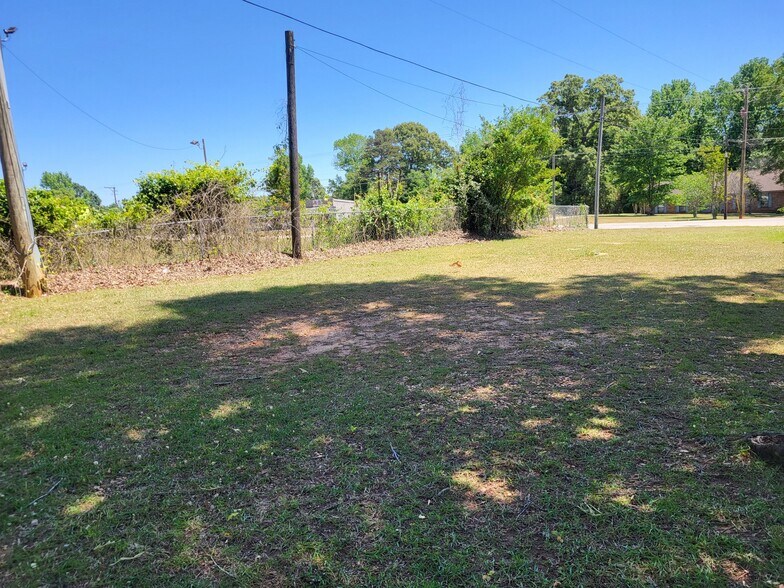 More Photos Of 8582 US Highway 29 N, Cusseta General Retail For Sale