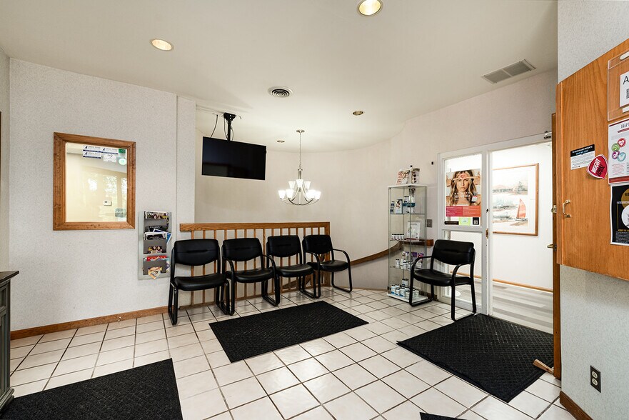 More Photos Of 1181 N Milford Rd, Milford Medical For Lease