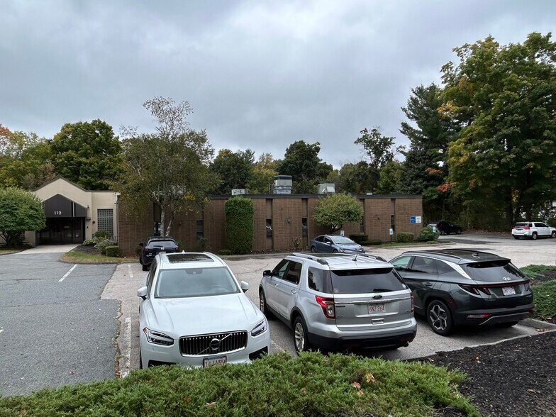More Photos Of 112 Main St, Northborough Medical For Lease